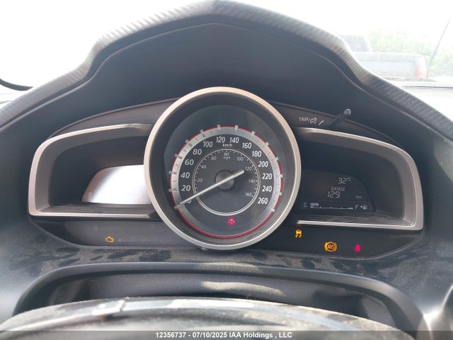 3MZBM1V7XEM114114 Mazda pe
