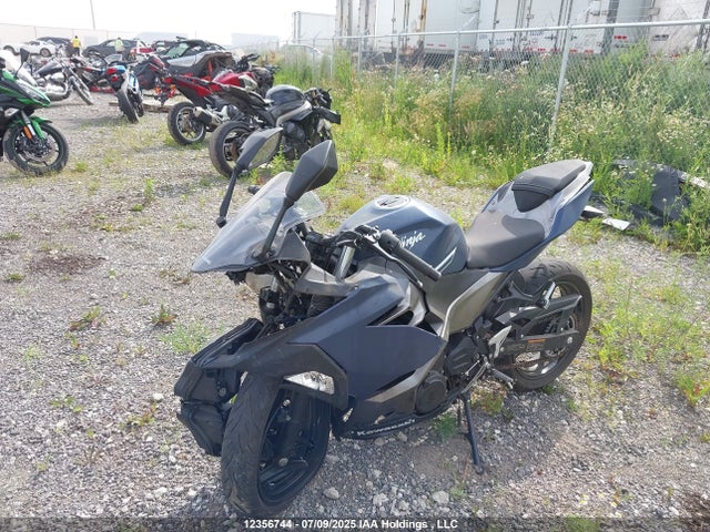 JKAEXKG12NDAF8468 Kawasaki Ninja 400