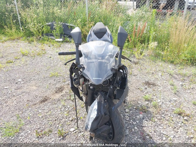 JKAEXKG12NDAF8468 Kawasaki Ninja 400