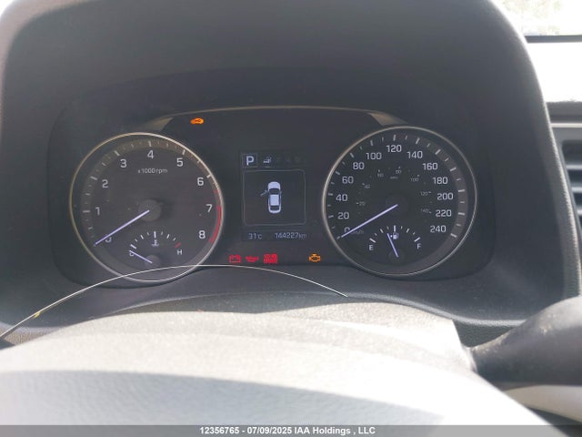 KMHD84LF5HU166788 Hyundai Elantra