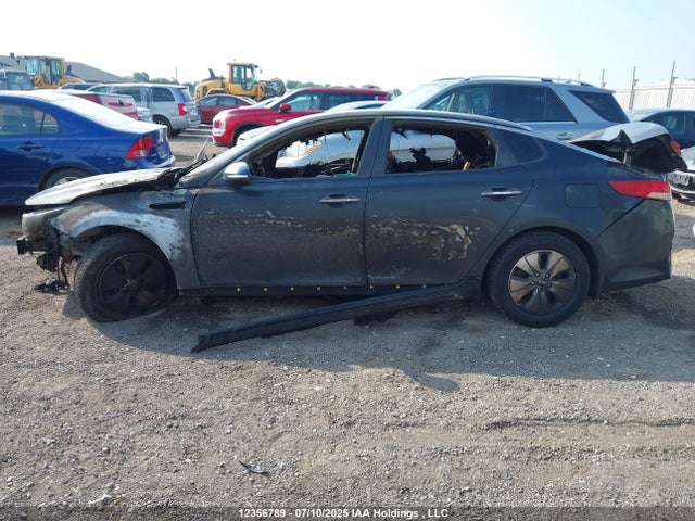 KNAGT4LE7J5028318 KIA gdi nu