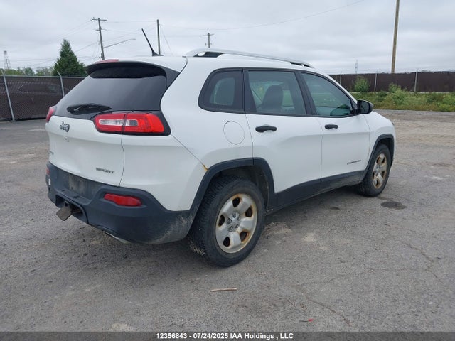 1C4PJMAS0FW736736 Jeep Cherokee
