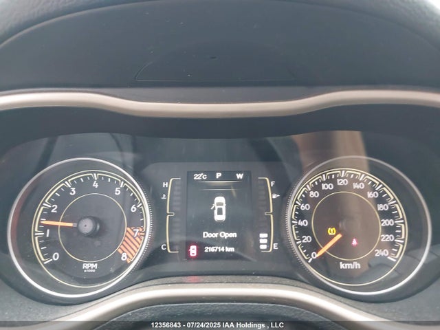 1C4PJMAS0FW736736 Jeep Cherokee