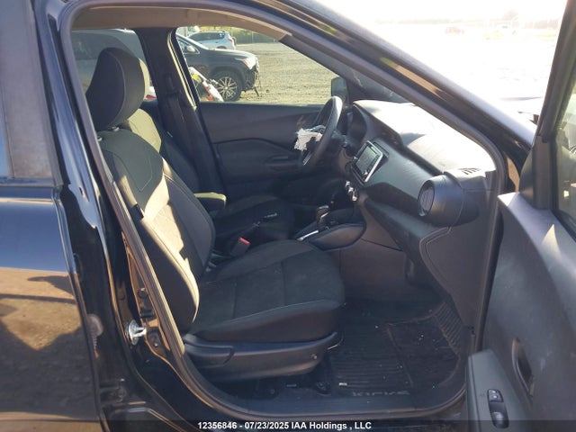 3N1CP5CU8KL494427 Nissan 2019