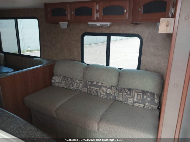 2014 Coachmen Freedom Express მანქანა იყიდება აუქციონზე, vin: 5ZT2FEUB9EA012308, აუქციონის ნომერი: 12356883