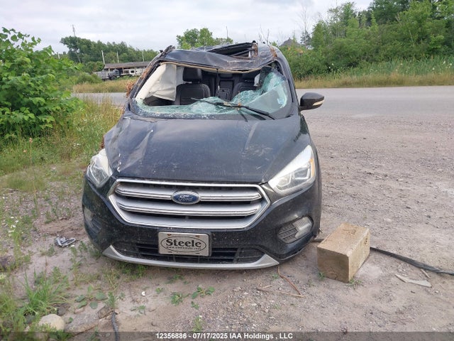 1FMCU9J93HUD87825 Ford 2017
