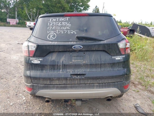 1FMCU9J93HUD87825 Ford 2017