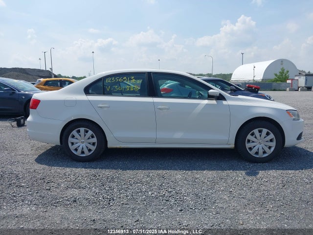 3VWDK7AJ3EM361333 Volkswagen Jetta