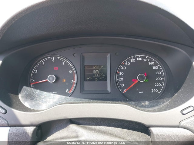 3VWDK7AJ3EM361333 Volkswagen Jetta