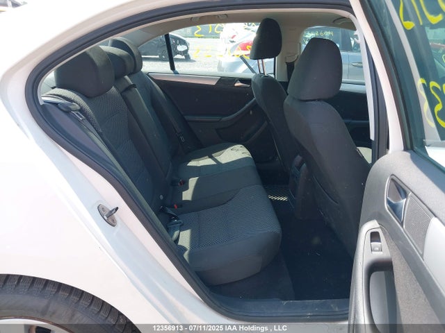 3VWDK7AJ3EM361333 Volkswagen Jetta