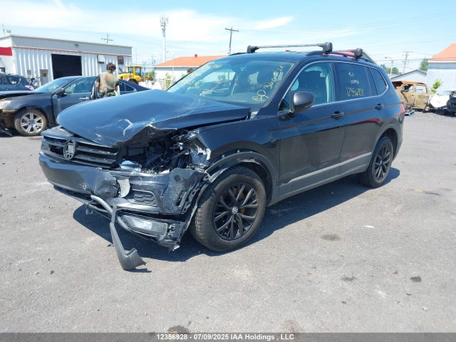 Volkswagen Tiguan 2019 3VV2B7AX4KM182553 Image 2