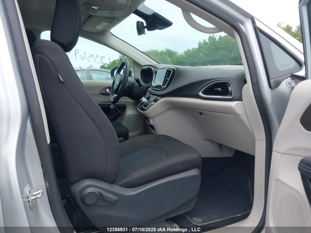 2C4RC1ZG0RR158913 Chrysler grand caravan