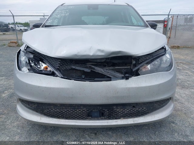 2C4RC1ZG0RR158913 Chrysler grand caravan