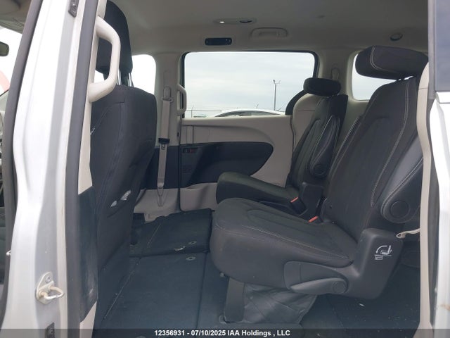 2C4RC1ZG0RR158913 Chrysler grand caravan