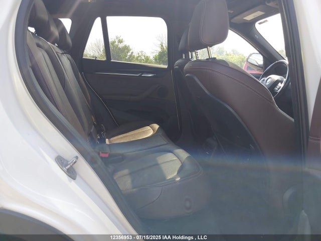 WBXHT3C3XGP881375 BMW X1