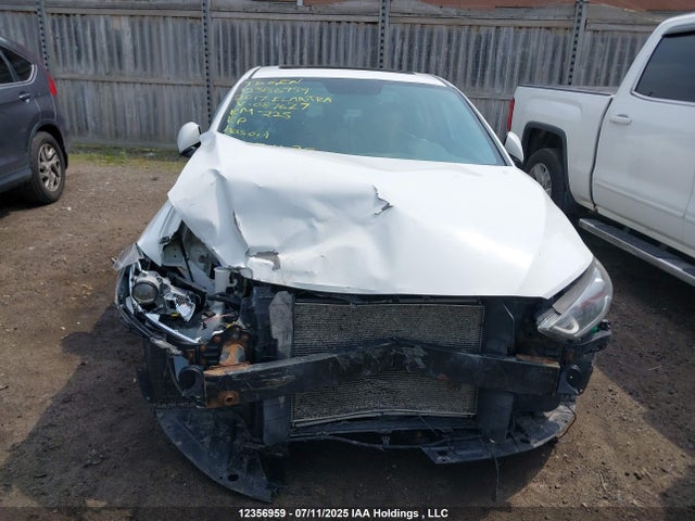 KMHD84LF2HU087627 Hyundai Elantra