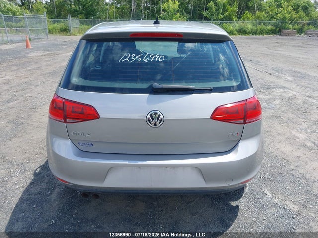 3VW217AU8FM062443 Volkswagen 2015