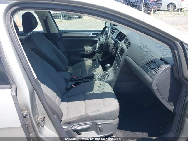 3VW217AU8FM062443 Volkswagen 2015