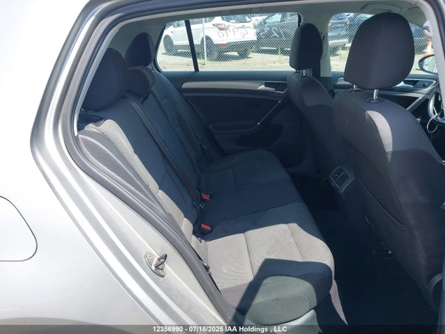 3VW217AU8FM062443 Volkswagen 2015