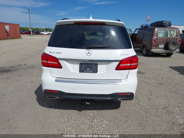 4JGDF6EE9HA977355 Mercedes-Benz m276
