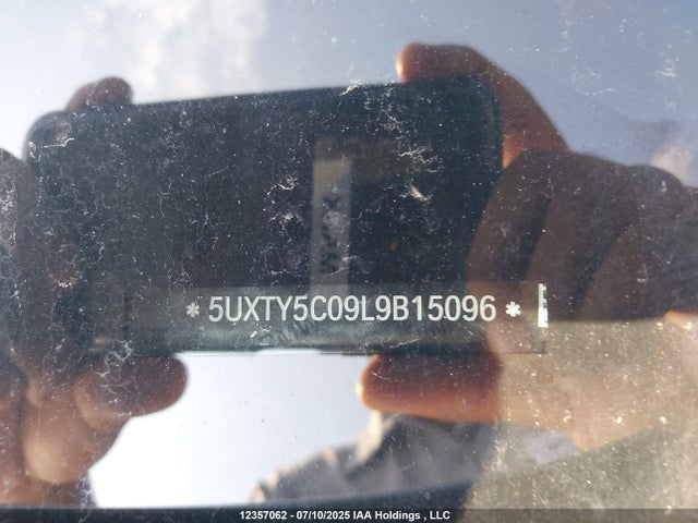 5UXTY5C09L9B15096 BMW X3