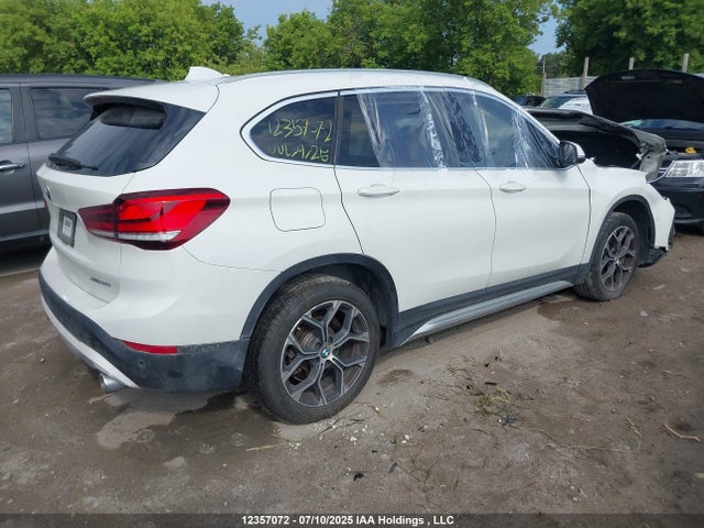 WBXJG9C00N5U68758 BMW X1