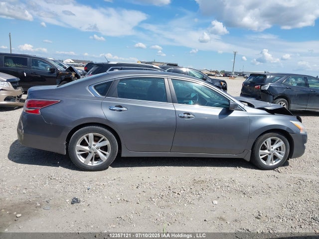 1N4AL3AP0FN369127 Nissan 2015