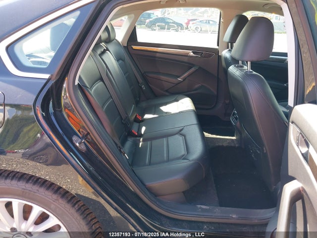 1VWBT7A33HC084517 Volkswagen 1.8 tsi