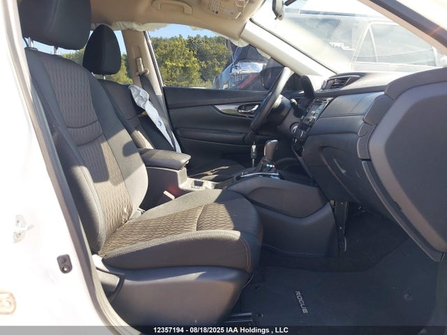 5N1AT2MV9HC815509 Nissan 2017