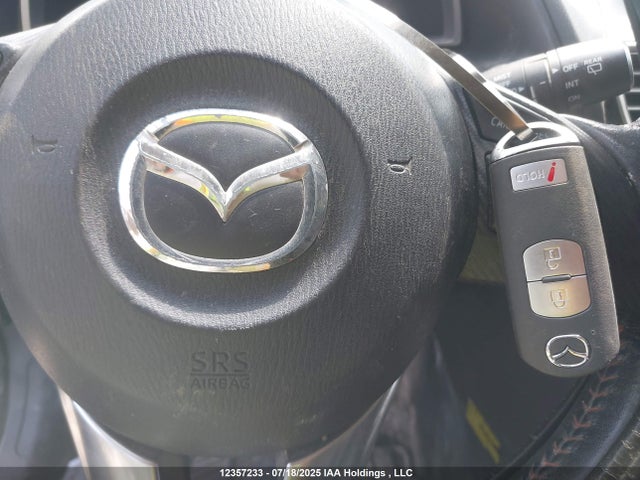 3MZBM1L72FM206435 Mazda pe