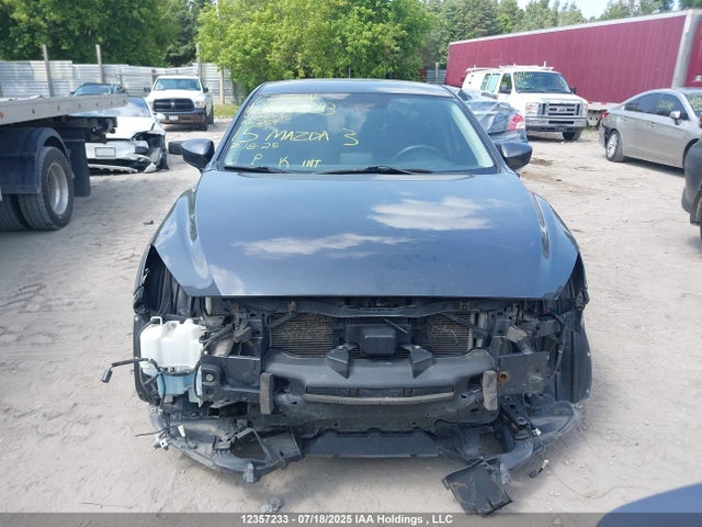 3MZBM1L72FM206435 Mazda pe
