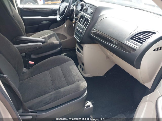 2C4RDGBG3JR245008 Dodge Grand Caravan