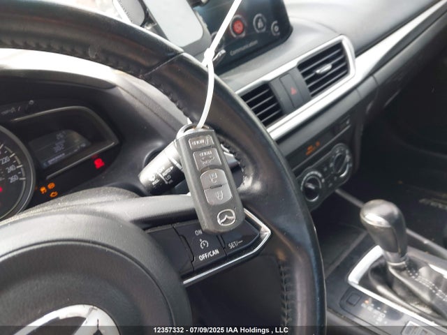 JM1BN1V75H1116872 Mazda pe