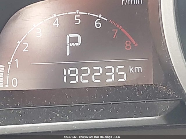 JM1BN1V75H1116872 Mazda pe