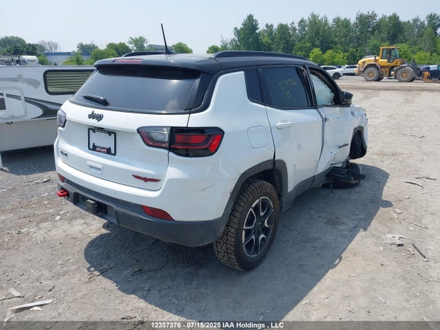 Jeep Compass 2025 3C4NJDDN9ST553980 Image 4