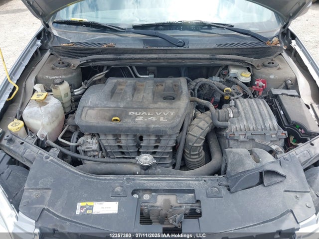 Chrysler 200 2014 1C3CCBBB4EN231612 Image 10