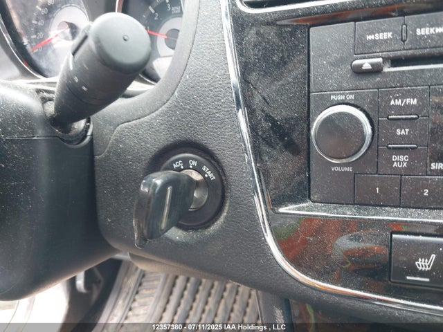 Chrysler 200 2014 1C3CCBBB4EN231612 Image 11
