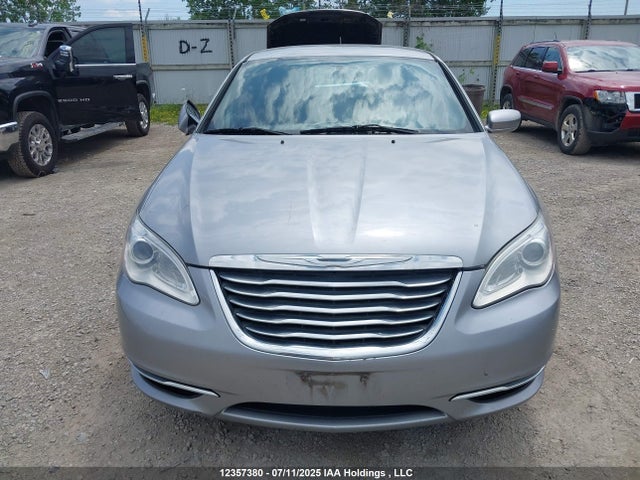 Chrysler 200 2014 1C3CCBBB4EN231612 Image 12