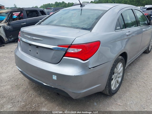 Chrysler 200 2014 1C3CCBBB4EN231612 Image 6