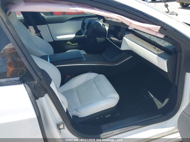5YJSA1E58MF428146 Tesla 2021