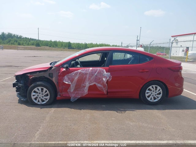 Hyundai Elantra 2017 5NPD74LF8HH161943 Image 13