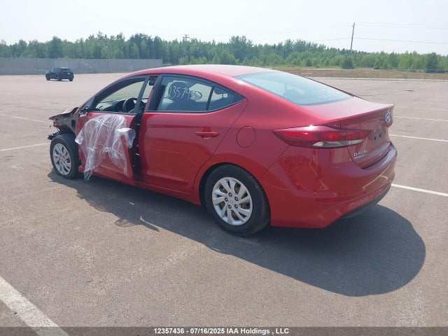 Hyundai Elantra 2017 5NPD74LF8HH161943 Image 3