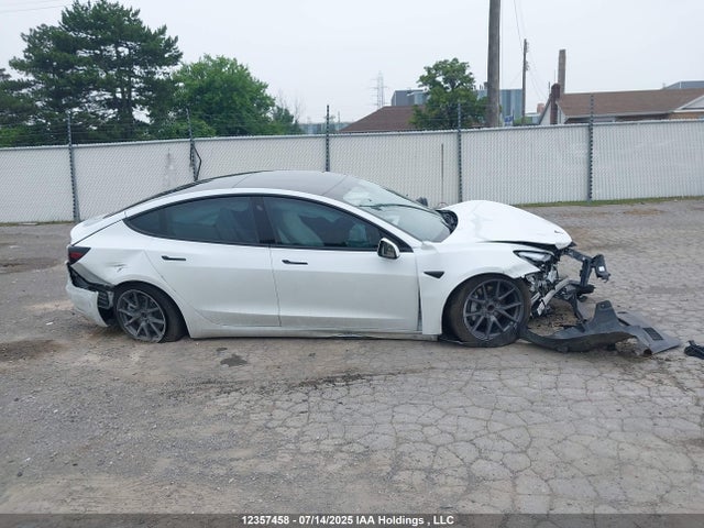 5YJ3E1EAXNF348175 Tesla MODEL 3