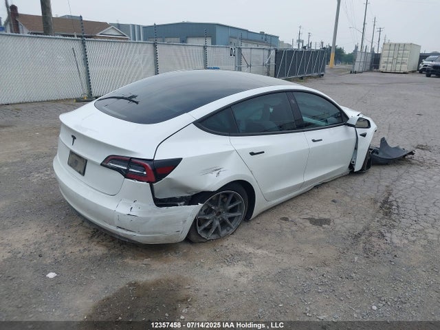 5YJ3E1EAXNF348175 Tesla MODEL 3