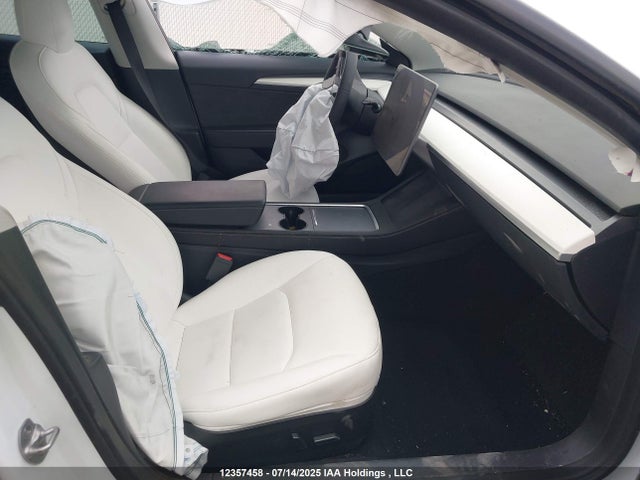 5YJ3E1EAXNF348175 Tesla MODEL 3