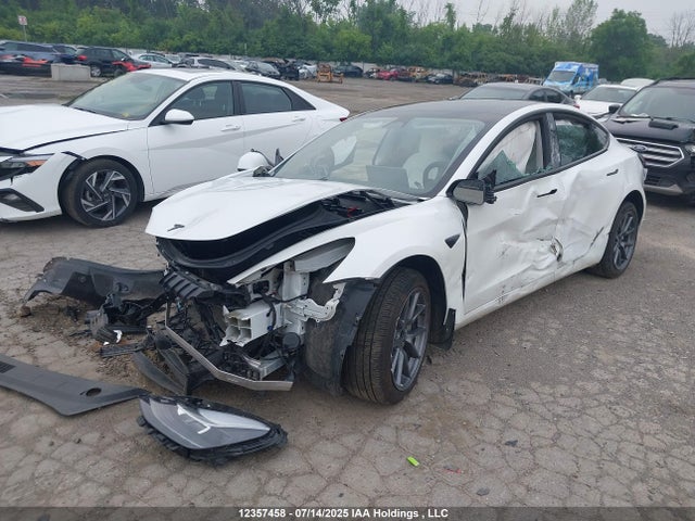 5YJ3E1EAXNF348175 Tesla MODEL 3