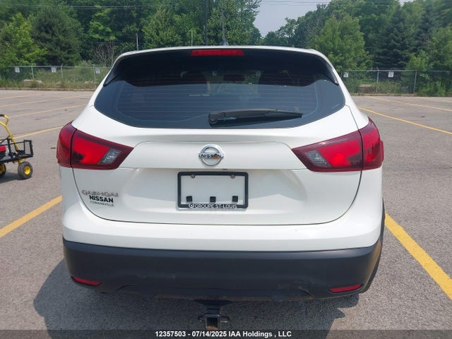 JN1BJ1CPXKW236260 Nissan 2019
