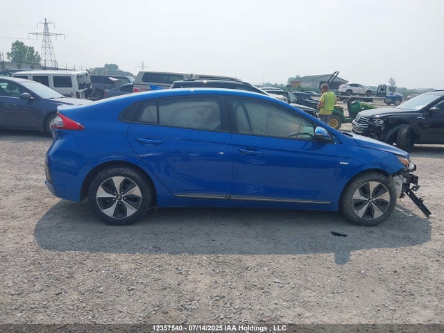 KMHC75LHXHU020831 Hyundai 2017