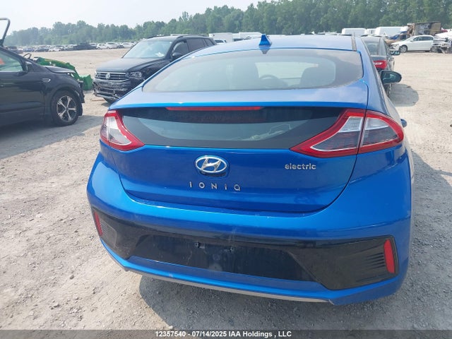 KMHC75LHXHU020831 Hyundai 2017