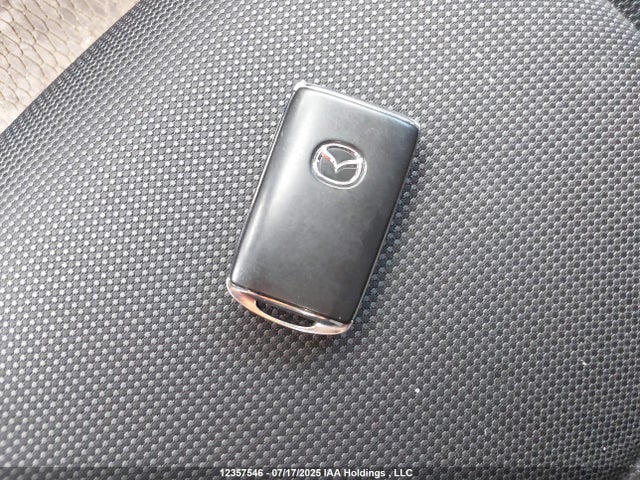 3MVDMBCLXMM201722 Mazda py